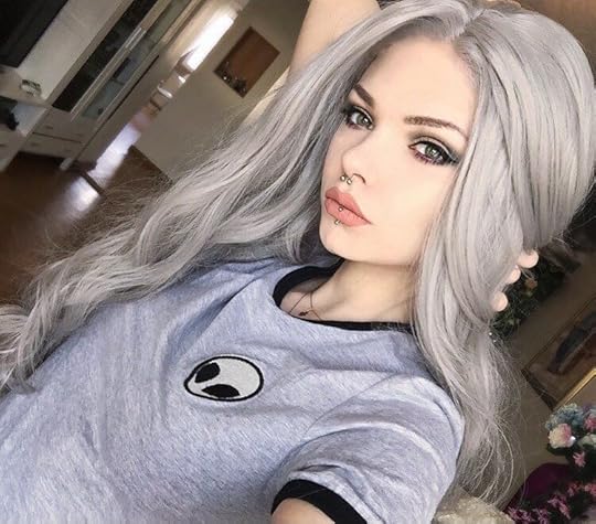 grunge hairstyles | Tumblr | Grey hair color, Platinum blonde hair, Lace hair