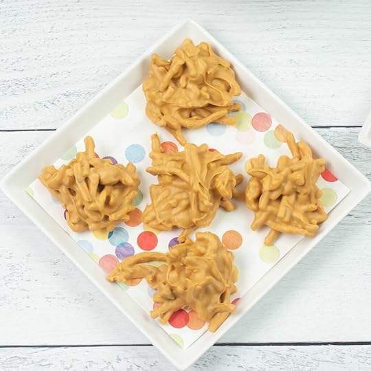 Haystack Cookies on a serving plate.