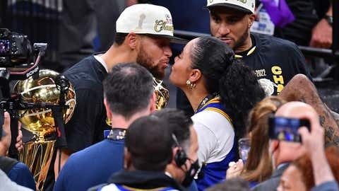Steph Curry, Ayesha Curry sell Bay Area house for millions of dollars