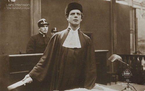 Lars Hanson in De landsflyktiga (1921)