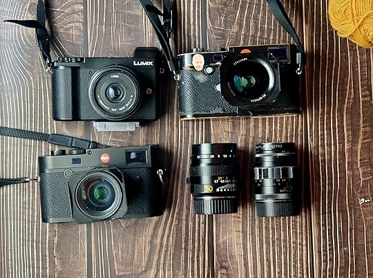 Camera gear that I took with me, a Panasonic Lumix GX9, a Leica M240 and a Leica M10 with a variety of lenses.