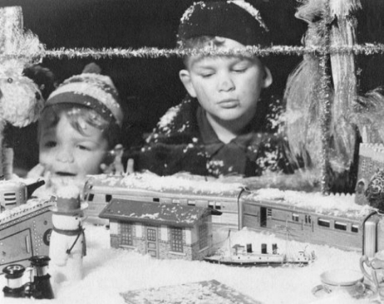 kids Christmas store window