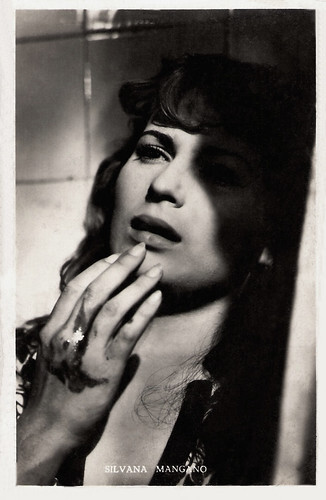 Silvana Mangano in Riso amaro (1949)