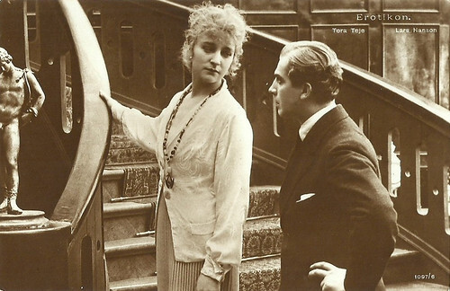 Tora Teje and Lars Hanson in Erotikon