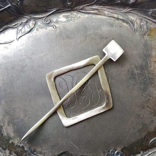 JUL Shawl Pin