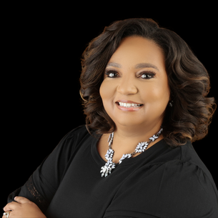 Author Deedee Cummings