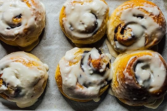 Cinnamon RollsDSC_6049.jpg
