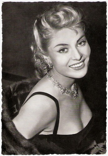 Belinda Lee