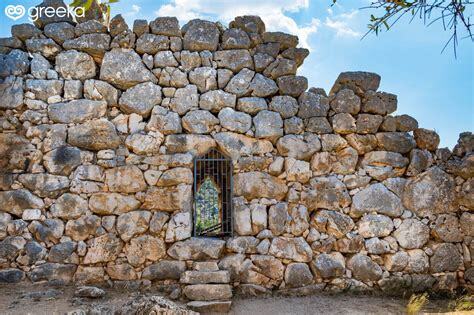 Cyclopean Walls in Mycenae, Greece | Greeka
