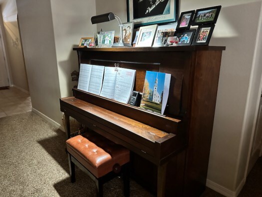 The old piano