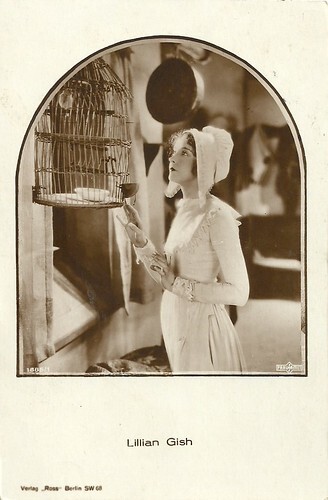Lillian Gish in The Scarlet Letter (1926)
