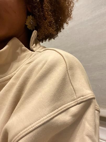 popflex mockneck sweatshirt neck details