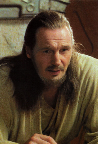 Liam Neeson in Star Wars - Episode I - The Phantom Menace (1999)