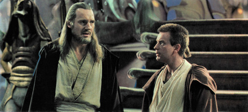 Liam Neeson and Ewan McGregor in Star Wars - Episode I - The Phantom Menace (1999)