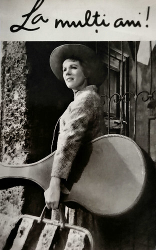La multi ani! Julie Andrews