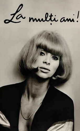 La multi ani! Mireille Darc