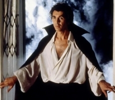 dracula-79-badham-05-g-e1540928775299