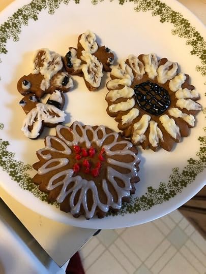 gingerbread bees and flowers