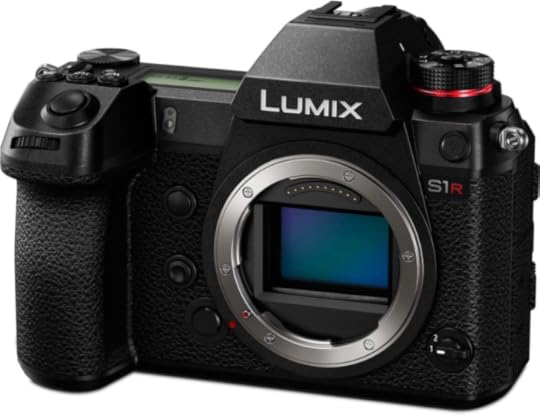 Panasonic S1R kamera full frame terbaik