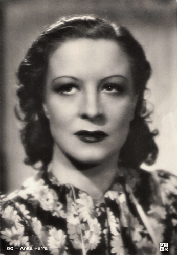 Anita Farra