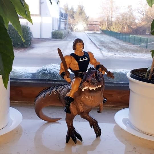 Wun-Dar is riding his Giganotosaurus