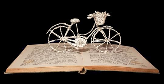 Book Sculpture by Emm Taylor 4