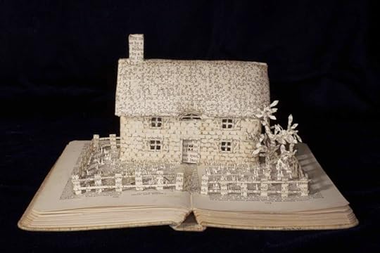 Book Sculpture by Emm Taylor 6