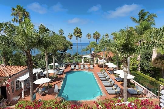 la valencia parks in san diego pool