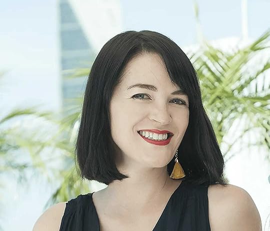Anya Leonard