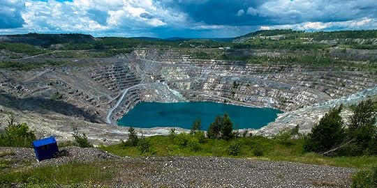 Asbestos mine, Asbestos, Quebec. Photo: B*lly Frank, Flickr