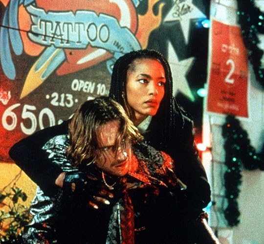 Ralph Fiennes and Angela Bassett in 