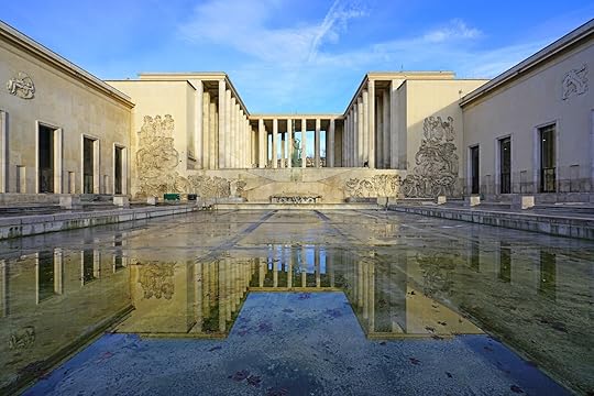 Paris museums: Exterior of the Musée d'Art Modern de Paris, located in the Palais de Tokyo