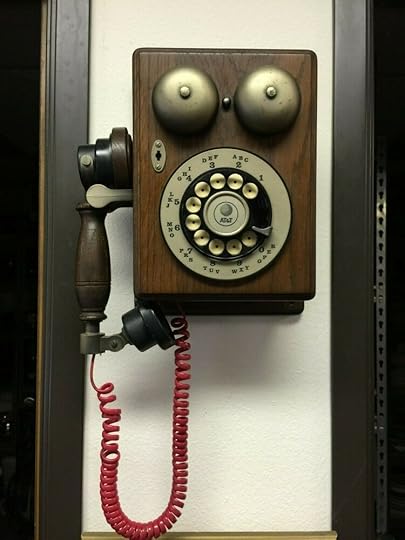 Vintage AT&T Wooden Country Junction Dial WallMounted Phone