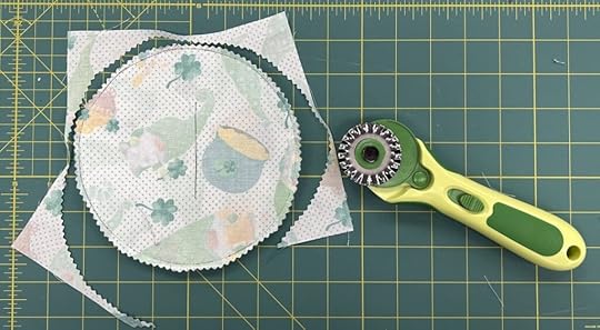 St. Patrick's Day Lucky Gnome Fabric Bowl Sewing Tutorial with 2-1/2