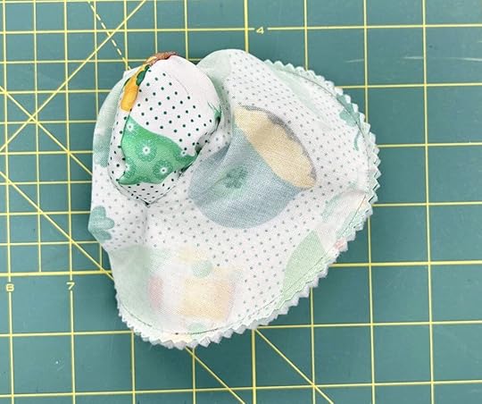 St. Patrick's Day Lucky Gnome Fabric Bowl Sewing Tutorial with 2-1/2