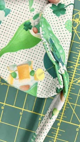 St. Patrick's Day Lucky Gnome Fabric Bowl Sewing Tutorial with 2-1/2