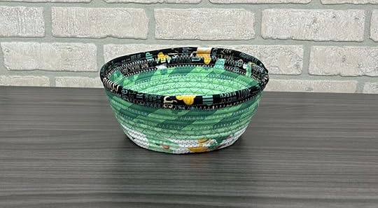 St. Patrick's Day Lucky Gnome Fabric Bowl Sewing Tutorial with 2-1/2