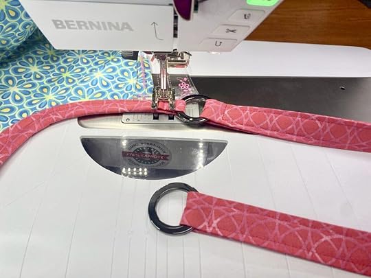 NEW! Stitch it! Sisters Colorblocked Shoulder Bag Tutorial at the Nancy Zieman Productions Blog