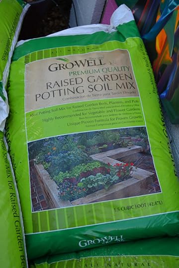 Gro-Well Raised Garden Potting Soil Mix