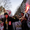Macron puts his government in danger by deciding to raise the retirement age in France