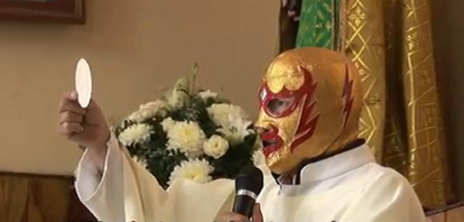 Fray Tormenta at Mass