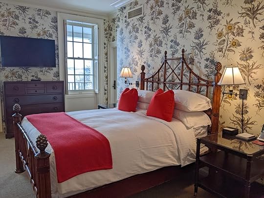 Best things to do in the Finger Lakes: Book a Queen Premier Lakeview Room at Aurora Inn 