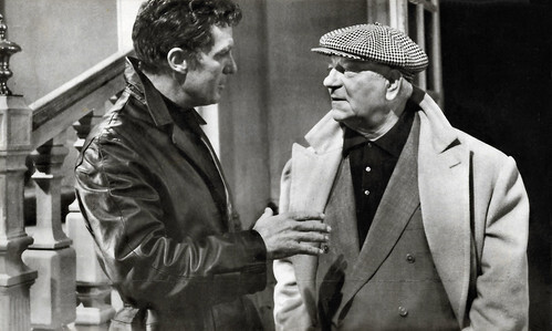 Robert Stack and Jean Gabin in Le soleil des voyous (1967)