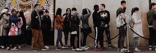 20 people standing in line
