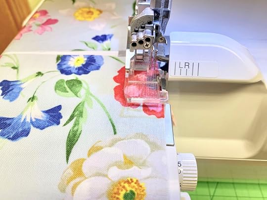 NEW! Shopping Bag Holder Sewing Tutorial at the Nancy Zieman Productions Blog