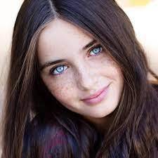 13 ideas de Lilly Kruk | chicas de belleza, belleza mujer, pecas hermosas