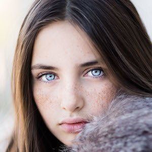 Lilly Kruk - Age, Family, Bio | Famous Birthdays