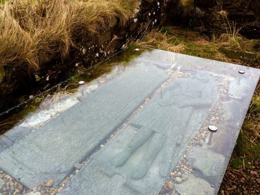 grave at finlaggan. Is the real stone of scone hidden here?