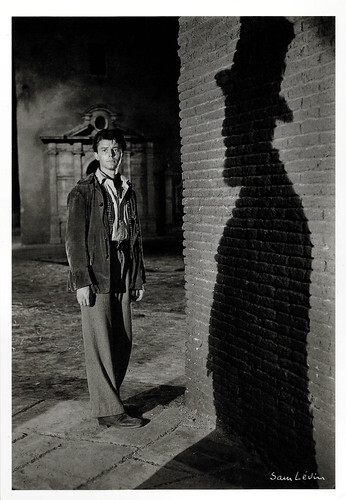 Gérard Philipe and Michel Simon in La Beauté du diable (1950)