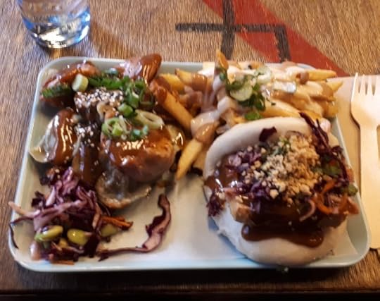 Dumplins, tofu bao bun and fries